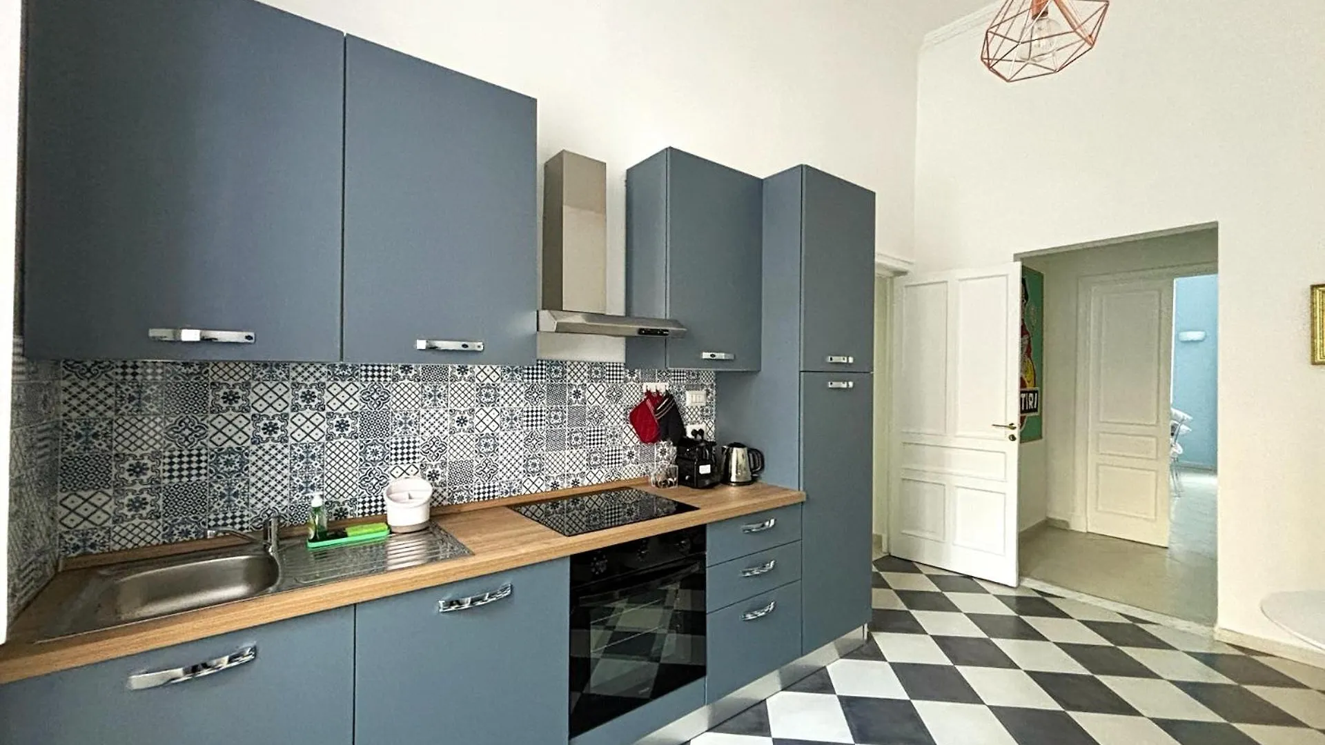 Quid Juris 28 - Santa Lucia Apartment Naples